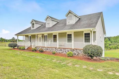 1203 Blankenship Rd, Goodview, VA 24095