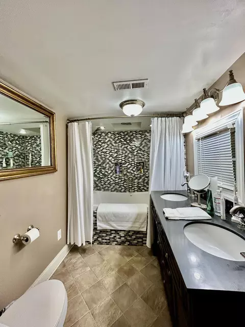 Bath - 40 River Rd, Buchanan, VA 24066 photo 1 of 2