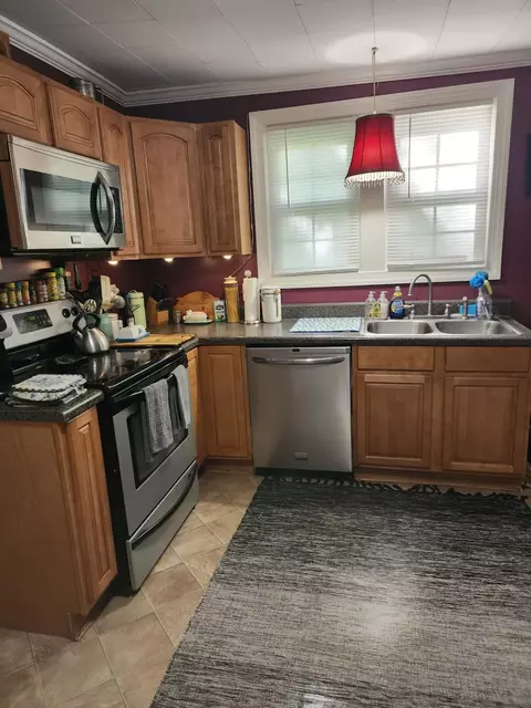 Kitchen - 40 River Rd, Buchanan, VA 24066 photo 2 of 3
