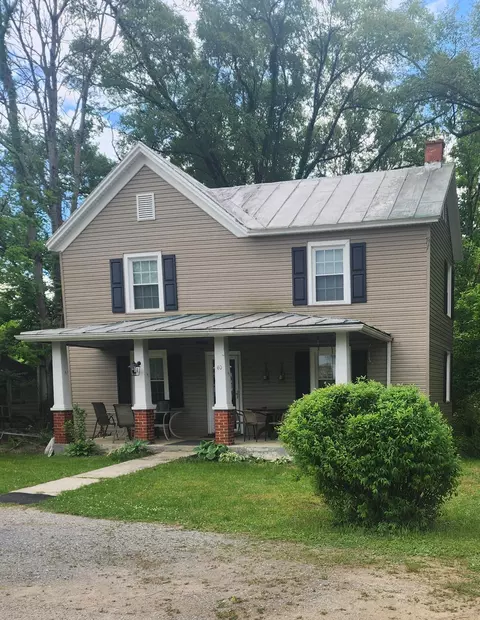 40 River Rd, Buchanan, VA 24066