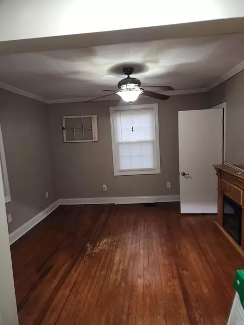 Living - 40 River Rd, Buchanan, VA 24066 photo 3 of 3