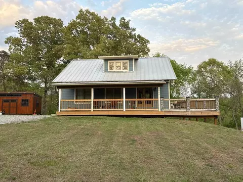 2866 Rucker Rd, Moneta, VA 24121