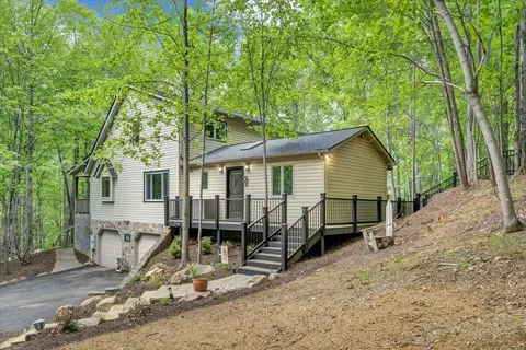 290 Silver Shadow Rd, Hardy, VA 24101