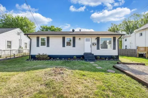 314 White St, Salem, VA 24153