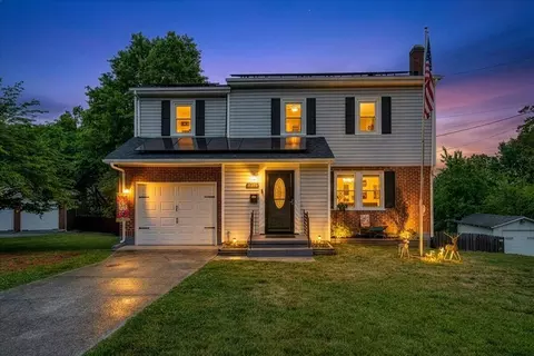 2525 Oregon Ave SW, Roanoke, VA 24015