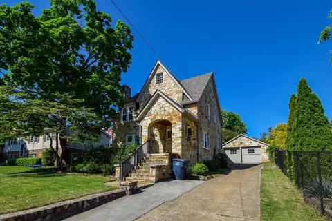 3017 Woodlawn Ave SW, Roanoke, VA 24015