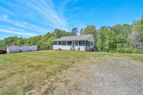196 Foggy Bottom Trl, Martinsville, VA 24112