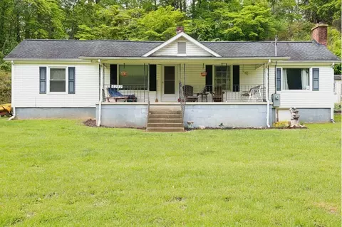 6292 Back Creek Rd, Boones Mill, VA 24065