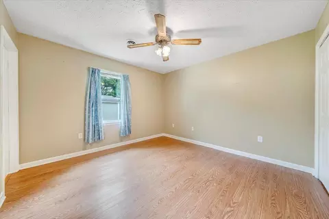 Bedroom - 1333 Thomason Rd SE, Roanoke, VA 24014 photo 4 of 7