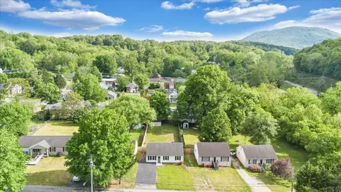 View/Area - 1333 Thomason Rd SE, Roanoke, VA 24014 photo 5 of 16