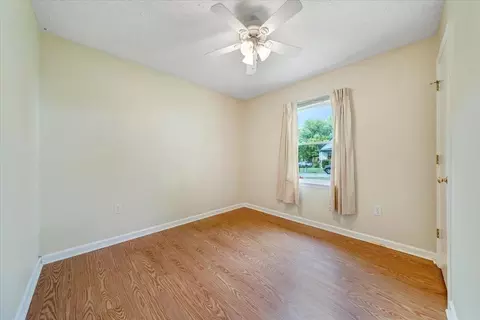 Bedroom - 1333 Thomason Rd SE, Roanoke, VA 24014 photo 7 of 7