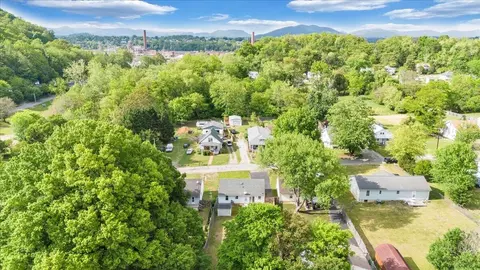 View/Area - 1333 Thomason Rd SE, Roanoke, VA 24014 photo 15 of 16