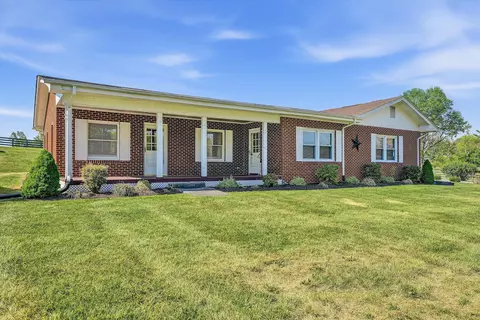 3673 Mount Zion Rd, Blacksburg, VA 24060