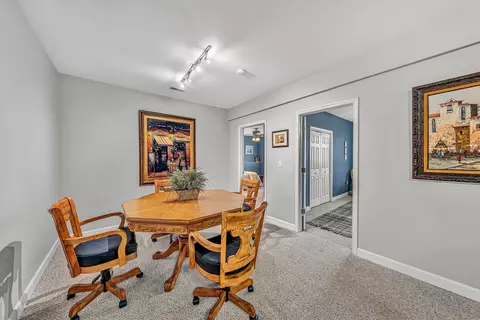 Dining - 100 Waterside Dr, Moneta, VA 24121 photo 4 of 4