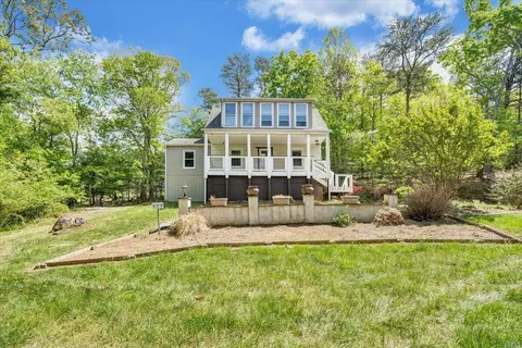 4363 Rock Garden Ln, Roanoke, VA 24018