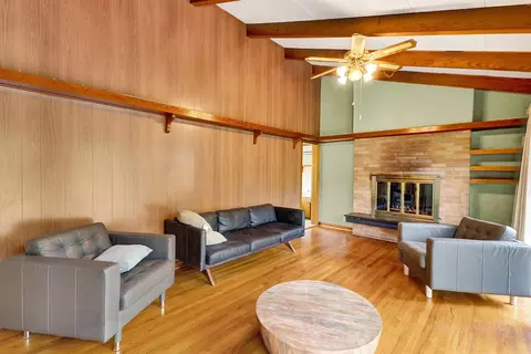 Living - 2015 Evergreen Rd, Covington, VA 24426 photo 3 of 3