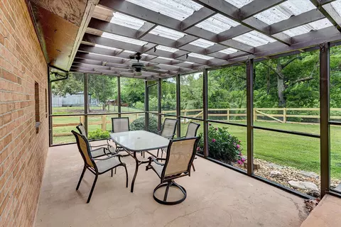 Exterior - 2015 Evergreen Rd, Covington, VA 24426 photo 8 of 11