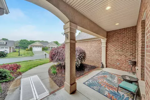 Exterior - 229 Mountain Brook Dr NE, Roanoke, VA 24012 photo 4 of 8