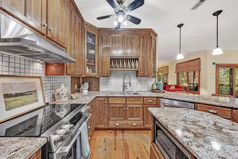 Kitchen - 30 Boulder Point Dr, Hardy, VA 24101 photo 5 of 5