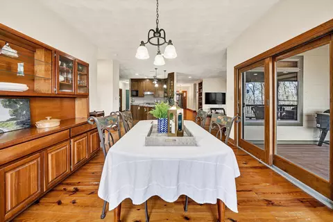 Dining - 30 Boulder Point Dr, Hardy, VA 24101 photo 3 of 3