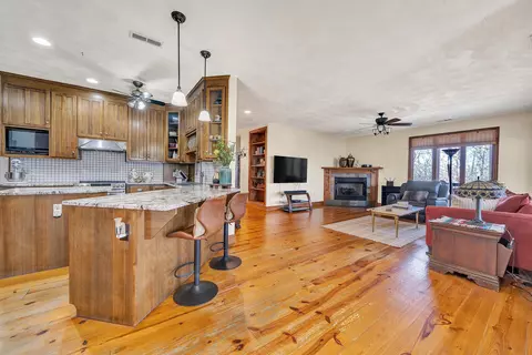 Kitchen - 30 Boulder Point Dr, Hardy, VA 24101 photo 2 of 5