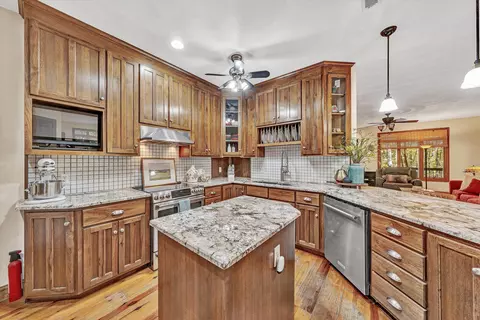 Kitchen - 30 Boulder Point Dr, Hardy, VA 24101 photo 3 of 5