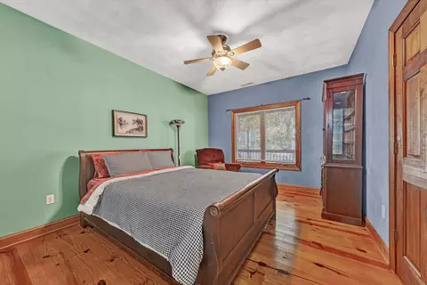 Bedroom - 30 Boulder Point Dr, Hardy, VA 24101 photo 4 of 9