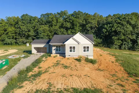 3280 Haymakertown Rd, Troutville, VA 24175