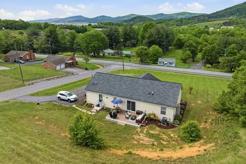 View/Area - 19 Cook Ave, Roanoke, VA 24019 photo 8 of 9