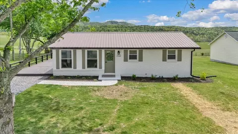 7153 Peppers Ferry Rd, Max Meadows, VA 24360