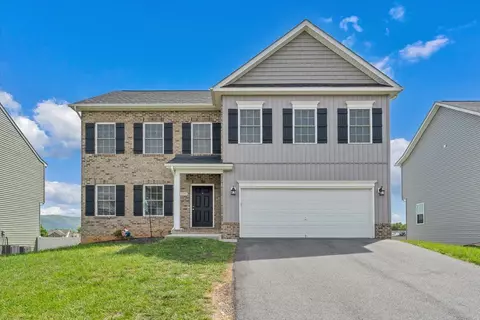 4936 Warrior Dr, Salem, VA 24153