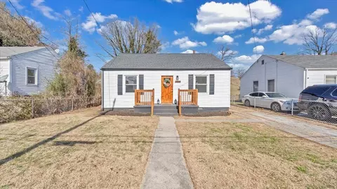 1511 Hanover Ave NW, Roanoke, VA 24017