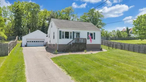 5112 Oak Grove Blvd NW, Roanoke, VA 24017
