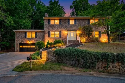 3404 Canter Cir, Roanoke, VA 24018