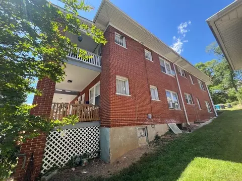 Exterior - 2011 Denniston Ave SW, Roanoke, VA 24015 photo 3 of 9