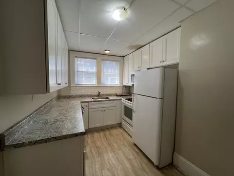 Kitchen - 2011 Denniston Ave SW, Roanoke, VA 24015 photo 1 of 2