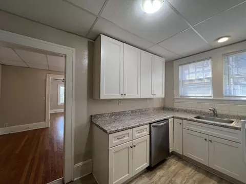 Kitchen - 2011 Denniston Ave SW, Roanoke, VA 24015 photo 2 of 2
