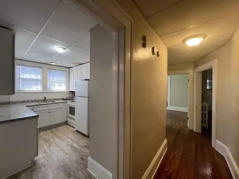 Entry Way - 2011 Denniston Ave SW, Roanoke, VA 24015 photo 1 of 3