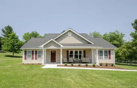 2348 E Ruritan Rd, Roanoke, VA 24012
