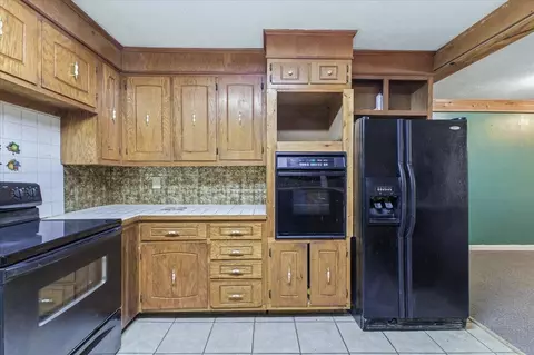 Kitchen - 306 Willowridge Dr, Thaxton, VA 24174 photo 3 of 4