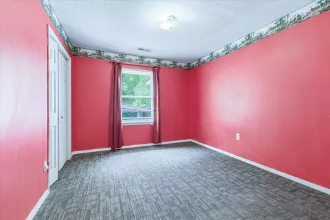 Bedroom - 306 Willowridge Dr, Thaxton, VA 24174 photo 2 of 4