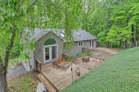 Exterior - 5424 Highfields Rd, Roanoke, VA 24018 photo 5 of 13