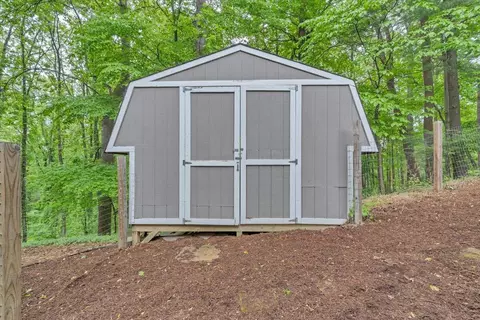 Exterior - 5424 Highfields Rd, Roanoke, VA 24018 photo 9 of 13