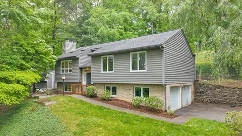 Exterior - 5424 Highfields Rd, Roanoke, VA 24018 photo 11 of 13