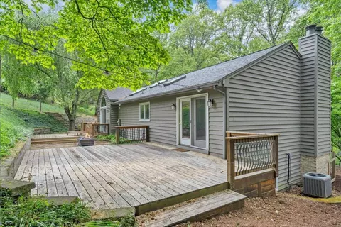 Exterior - 5424 Highfields Rd, Roanoke, VA 24018 photo 8 of 13