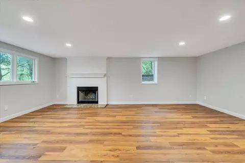 Living - 5424 Highfields Rd, Roanoke, VA 24018 photo 6 of 10