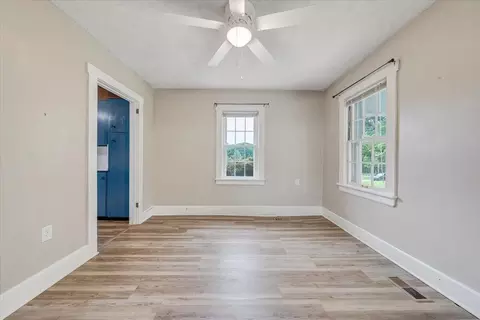 Living - 1384 Thaxton Mountain Rd, Thaxton, VA 24174 photo 5 of 8