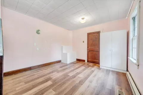 Bedroom - 1384 Thaxton Mountain Rd, Thaxton, VA 24174 photo 1 of 6