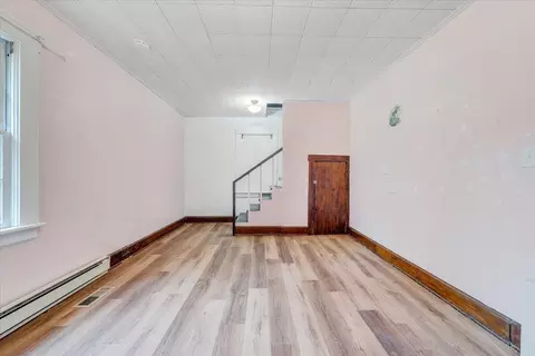 Living - 1384 Thaxton Mountain Rd, Thaxton, VA 24174 photo 8 of 8