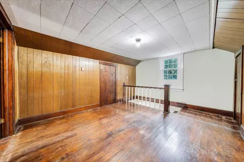 Entry Way - 1384 Thaxton Mountain Rd, Thaxton, VA 24174 photo 1 of 2